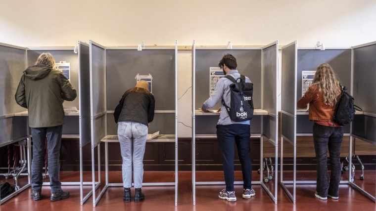 55 procent gemeenten telt stemmen ‘centraal’