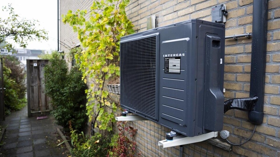 De buiten-unit van een hybride warmtepomp.