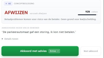 Amsterdam zet ambtenaar in-the-loop