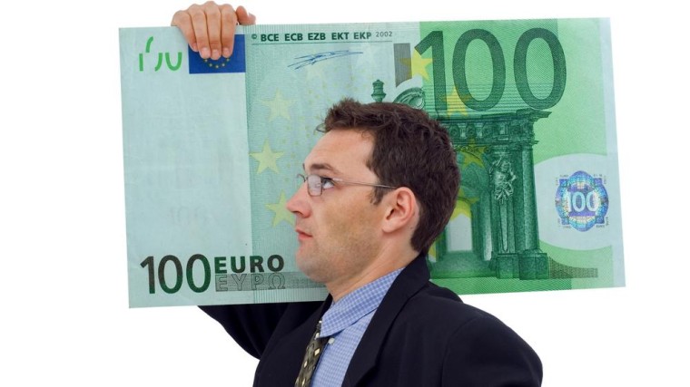 Ruim 7,5 procent erbij voor de provincieambtenaar