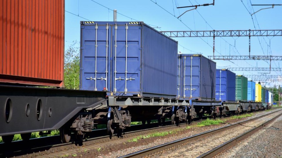 Goederentrein met containers