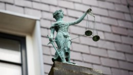 Hoogleraar staatsrecht: ‘Ravijnjaar is onrechtmatig’