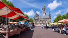 Ongemakkelijke schorsing gemeentesecretaris Middelburg