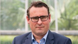 Langverwacht corruptieproces tegen De Mos van start