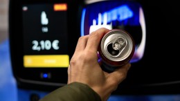 'Goed dat er eindelijk statiegeld op blik komt'