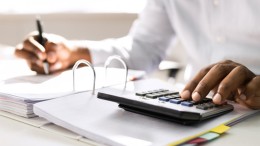 Afkeurende verklaring accountant voor zeven gemeenten