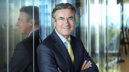 Maxime Verhagen: ‘Markt kan gemeente helpen’