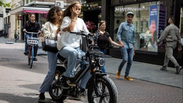 Fatbikeverkoper gaat strijd aan met gemeenten