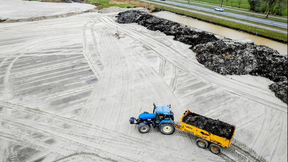 Het bouwrijp maken van een woningbouwlocatie aan de rand van Gouda.