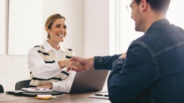 Werven met invloed: overtuig sollicitanten met Cialdini’s principes