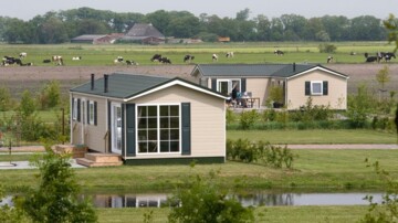 Duizenden vakantiewoningen erbij