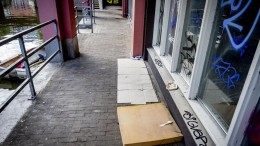 Amsterdam stopt direct met beboeten dakloze buitenslapers