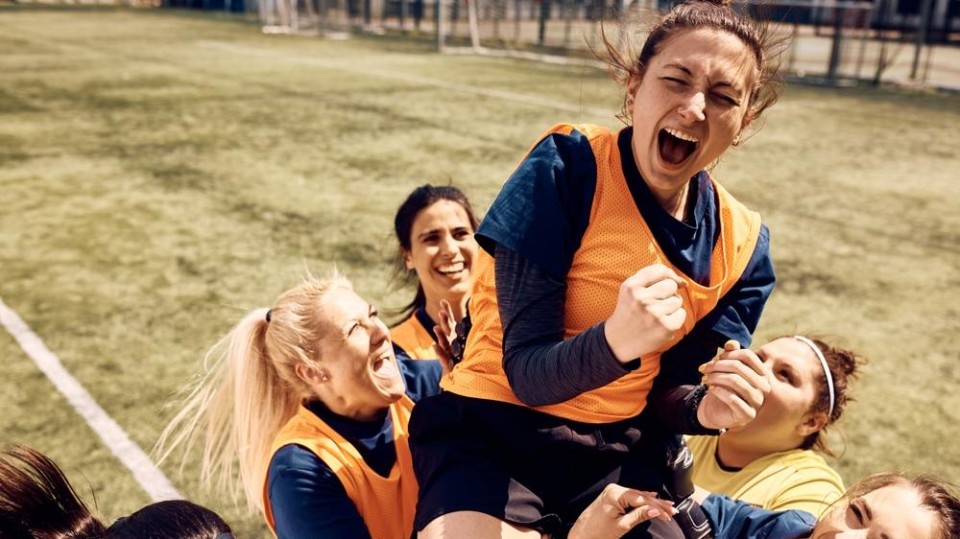 Sportende vrouwen juichen