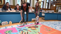 Spel leert jongeren over provinciale democratie