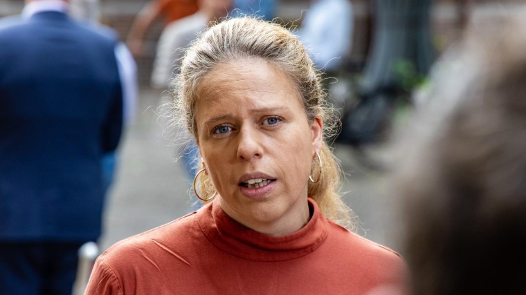 Schouten wil instroom schuldhulpverlening verhogen