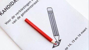 Honderd lokale partijen verzetten zich tegen nieuw stembiljet
