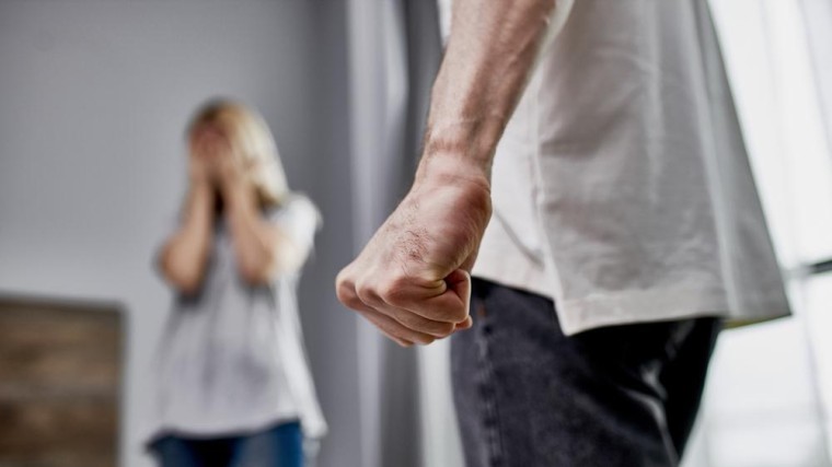 ‘Gevaarlijke aannames’ in beleidsopvattingen partnergeweld
