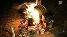 Laat ook burgers vuurwerkverbod handhaven’