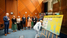 FNV hekelt plan afbakening jeugdhulp: ‘Symptoombestrijding’
