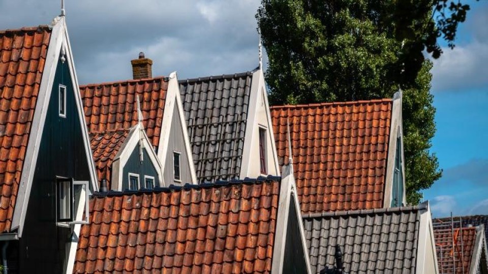 Daken van oude huizen - erfgoed