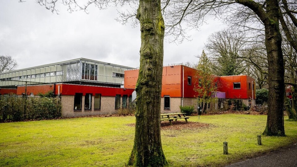 Het exterieur van Fivoor in Den Dolder, een forensisch psychiatrische kliniek 