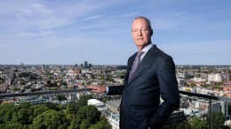 Klaas Knot moet geld en perspectief vinden voor Lelylijn