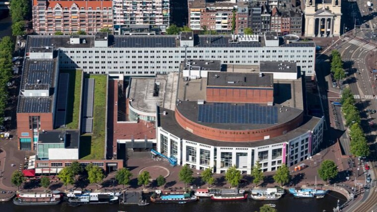 Amsterdam: één kantoor voor 20.000 ambtenaren