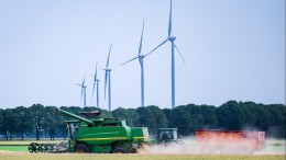 ‘In gemeentes vallen gesprekken over wind en zon stil’