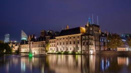 De kleine spin in het grote web