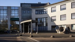 Raad De Bilt legt werk neer: ‘Burgemeester moet ingrijpen’