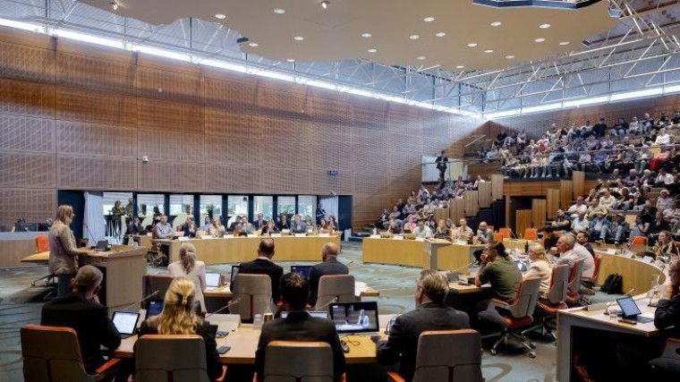 Zwolse burgemeester: Wilders kan een voorbeeld aan ons nemen 