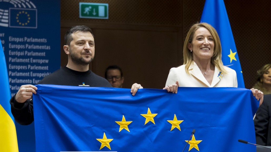 Oekraïense president Volodymyr Zelensky en voorzitter van het Europees Parlement Roberta Metsola