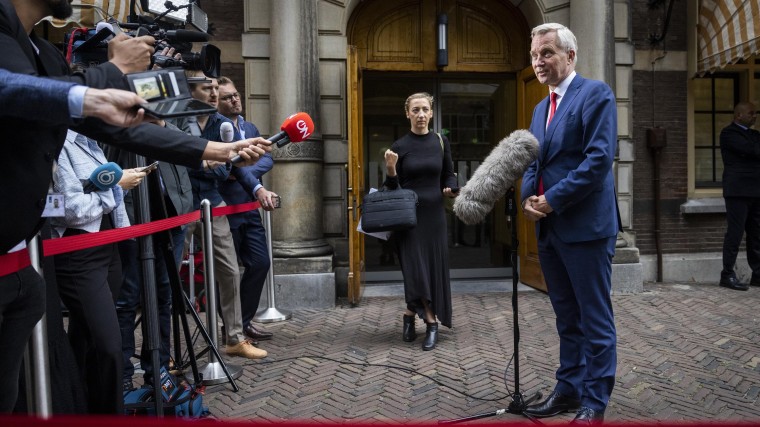Kabinet belooft gemeenten geld en steun bij asielaanpak