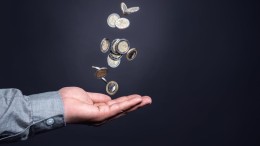 CNV wil onmiddellijke loonsverhoging rijksambtenaren