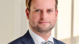 Noodrecht moet nodig op de schop