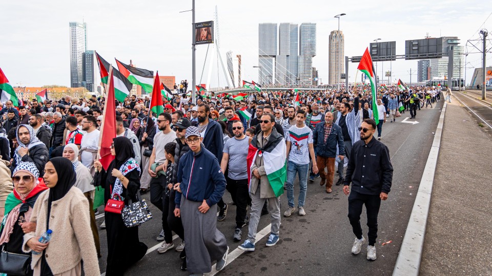 De demonstratie afgelopen zondag in Rotterdam, bedoeld om de aandacht te richten op de situatie in de Gazastrook.