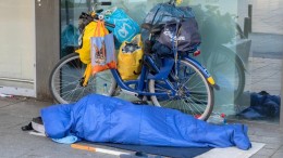 Rotterdamse raad boos over nog steeds bekeuren buitenslapers