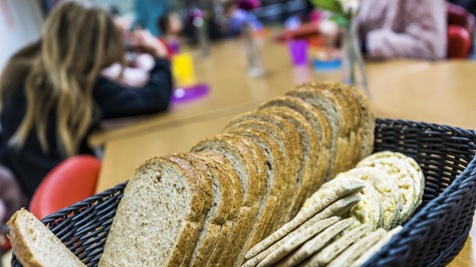 Ontbijt op basisschool De Vlieger in Hoensbroek, Limburg