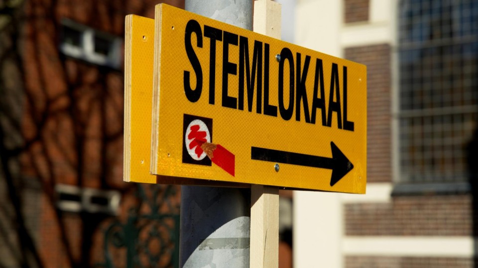 Bord naar stemlokaal