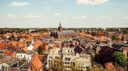 Amersfoort trekt plannen voor azc's in