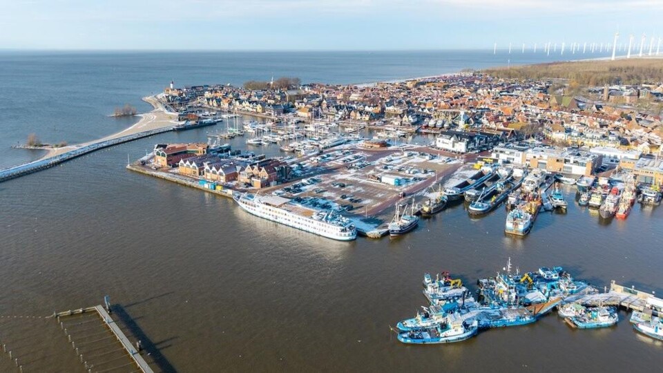 De huidige haven van Urk
