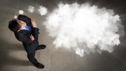 ‘Loop niet met je hoofd in de wolken’ 