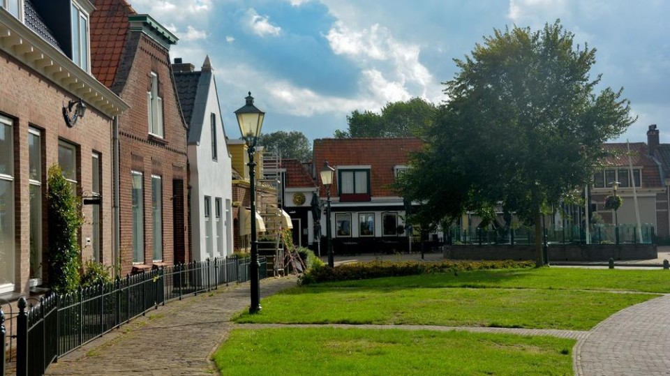 Shutterstock huizen Renesse