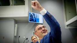 ‘Schade aan lokale politiek komt door De Mos zelf’