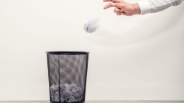 Streep door artikel 12-light en stelpost onderuitputting