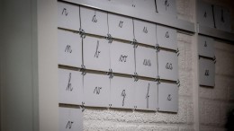 Extra geld voor taalonderwijs, korting op bijstand blijft