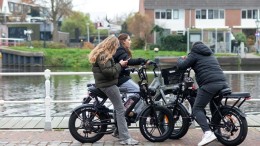 Grote steden steunen helmplicht e-bikes