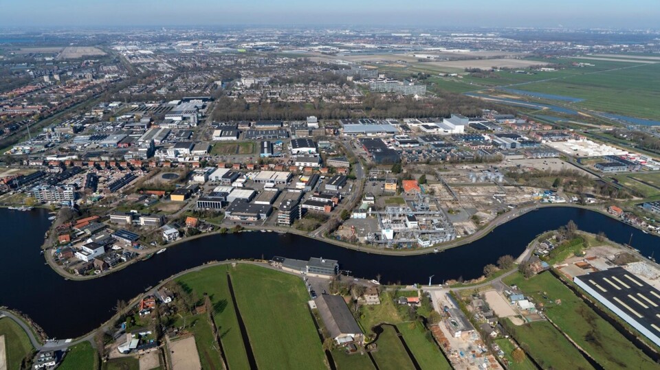 Uithoorn, gelegen aan de Amstel.