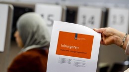 Ontevreden gemeenten beëindigen contract met Vluchtelingenwerk