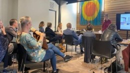 Omgaan met medewerkers die opgesloten zitten in hun baan